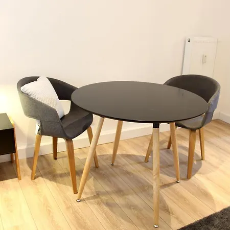 Moderne 1-Zimmer Wohnung mit Terasse, Küche, Bad mit Dusche, TV&WIFI Burgwedel  Exterior foto