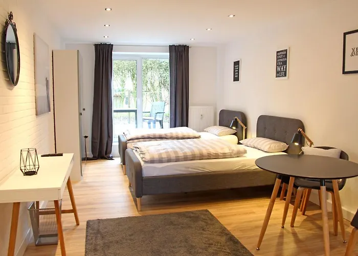 Moderne 1-Zimmer Wohnung mit Terasse, Küche, Bad mit Dusche, TV&WIFI