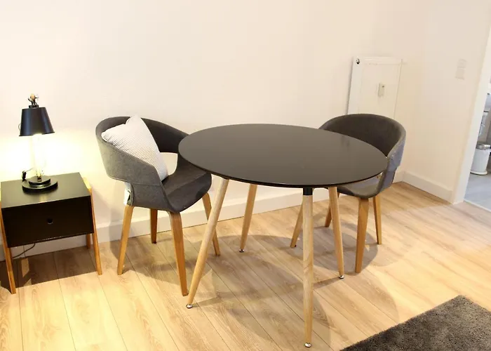 Moderne 1-Zimmer Wohnung mit Terasse, Küche, Bad mit Dusche, TV&WIFI