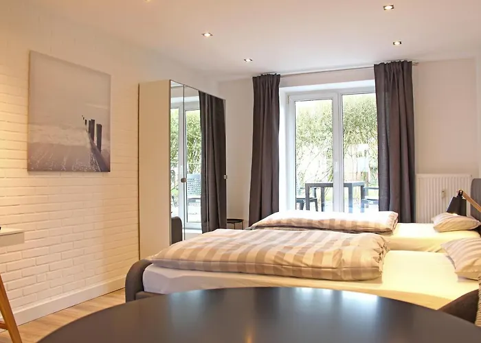 Moderne 1-Zimmer Wohnung mit Terasse, Küche, Bad mit Dusche, TV&WIFI